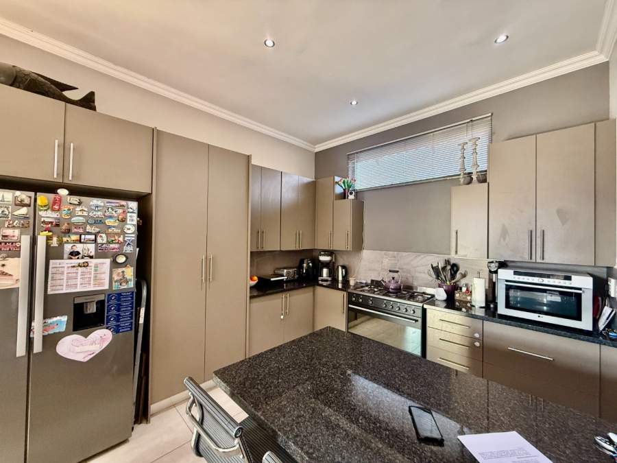 3 Bedroom Property for Sale in Melodie North West